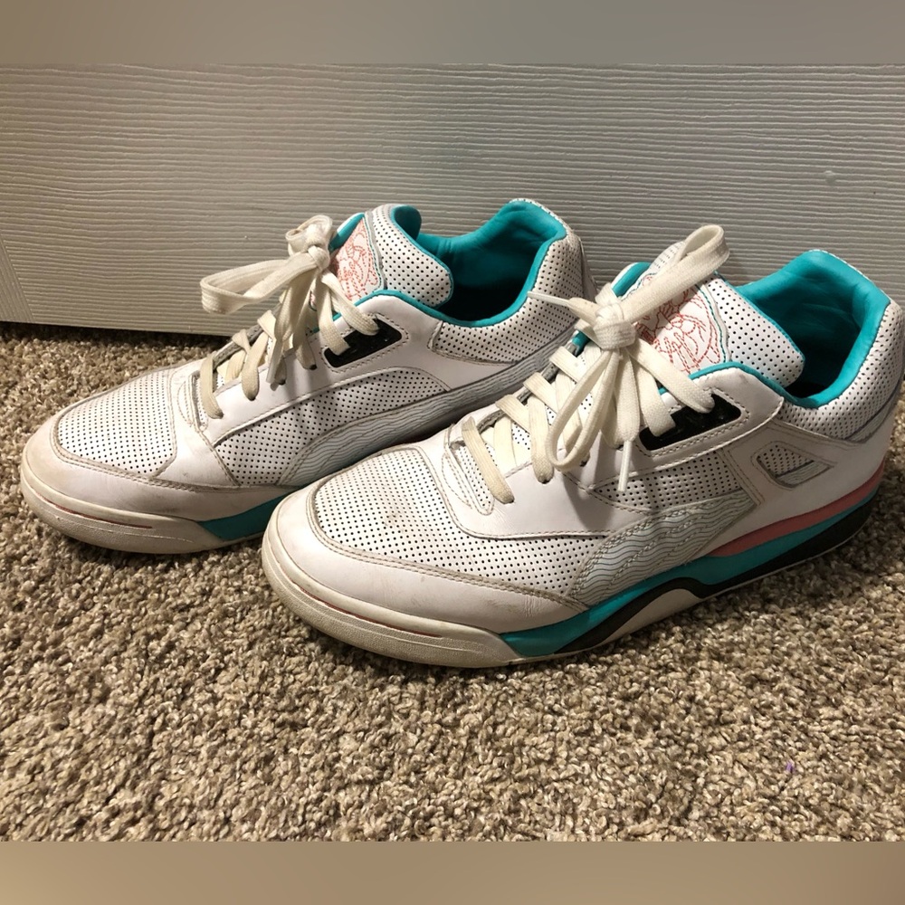 Puma Sneakers